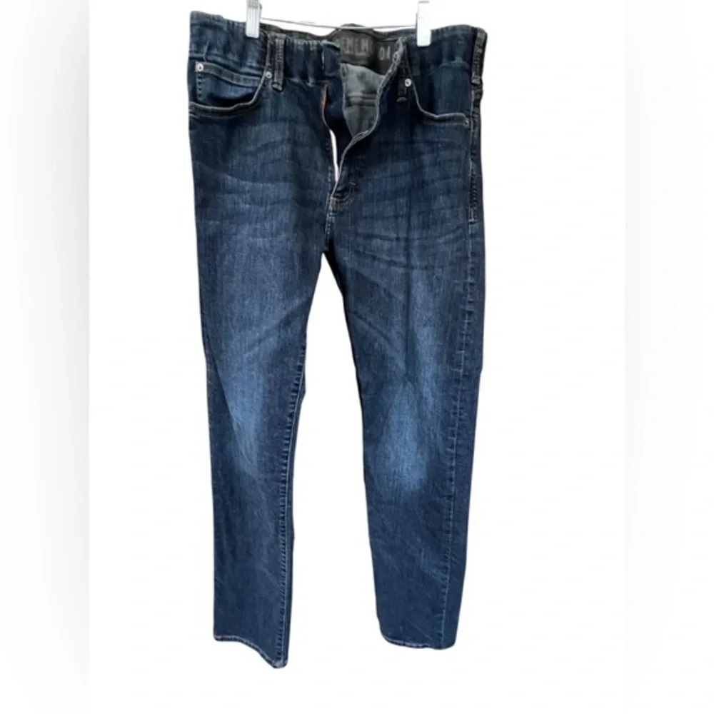 Lee Extreme Motion Men's Straight Leg Blue Jeans